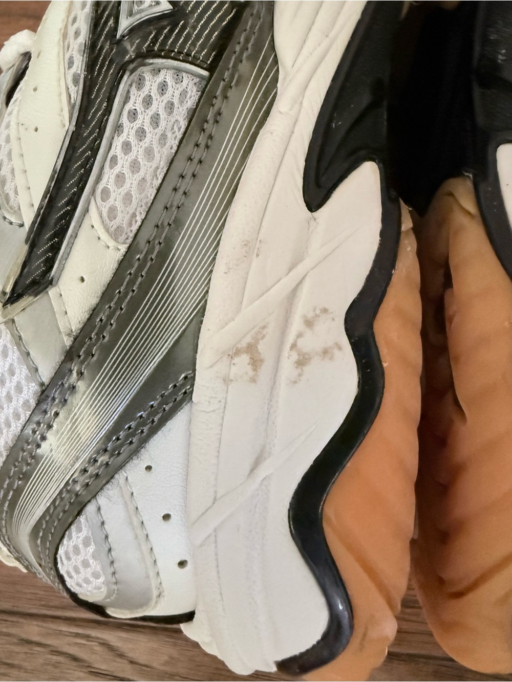Mizuno Wave Rally Volleyball Shoes Women's 9 White Black Gum Sole Sport Sneakers - Picture 8 of 11
